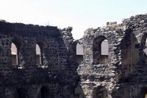 Tarihi Beylerbeyi Sarayı yıkılıyor