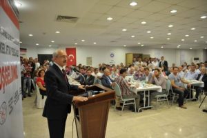 Kılıçdaroğlu, iftar yemeğine katıldı