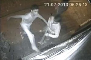 Göstericiler bir işyerine böyle saldırdı