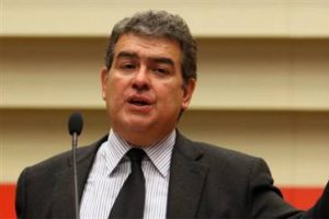 Süheyl Batum'dan AK Parti'ye hakaret