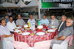 Muhtarlar iftarda buluştu