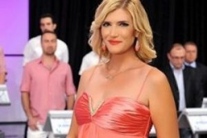 Özge Uzun Kanaltürk'ten ayrıldı