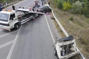 Aşırı hız can aldı