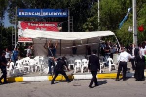 Helikopter alçak uçuş yapınca...