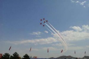 Türk Yıldızları'nın gösterisi nefes kesti
