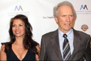 Clınt Eastwood 17 yıllık eşinden boşandı