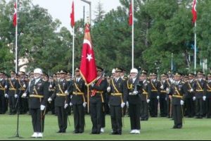 Harbiyelilerin mezuniyet töreni