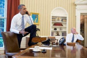 Obama Suriye'yi vurmaya başladı
