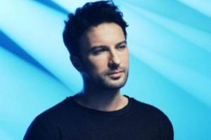 Tarkan açık havayı salladı