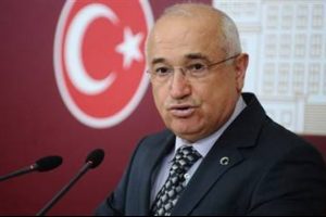 ''Başörtüsü sorunu Meclis'te çözülür''