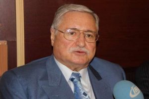 Eski bakan kalp krizi geçirdi