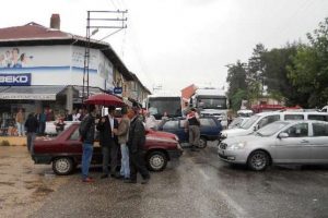 Kaymakamın göreve başladığı ilk günde eylem