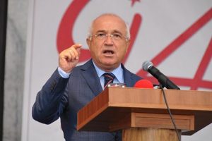 'İslam toplumları aklını başına almalı'