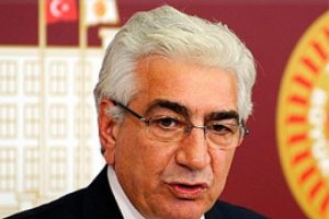 Anayasa Komisyonu yine gergin!