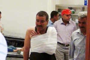 Sınırı aşan mermiler 2 kişiyi yaraladı