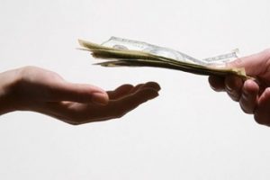 12 yıl önce çaldığı parayı iade etti