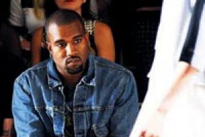 Kanye moda haftasında...