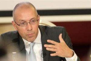 ECB FED'in hamlesinden tedirgin