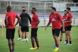 Trabzonspor 6 eksikle çalıştı