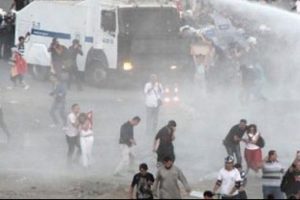 Taksim'deki müdahale sürüyor