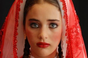 Küçük Gelin 2. bölüm izle, Küçük Gelin son bölüm izle, 15 Eylül 2013 Pazar