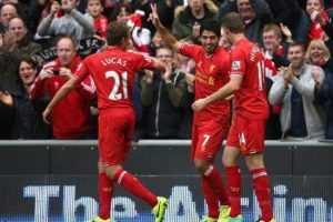 Suarez şov yaptı, Liverpool farka gitti: 4-1