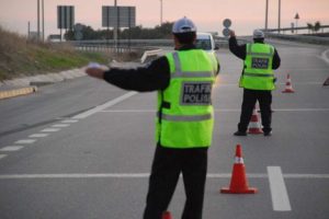 Asker kaçakları için polis tüm yolları kapadı