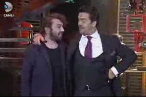 Beyaz Show'da Halil Sezai evlilik teklifi etti