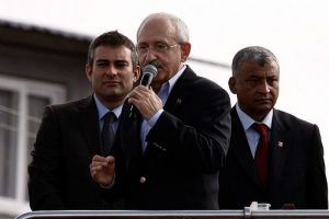 Siyaset cep doldurmak değildir