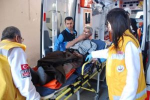 Otomobilin çarptığı yaya yaralandı