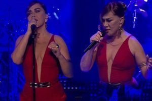 Sezen Aksu'dan öğretmenlere özel konser