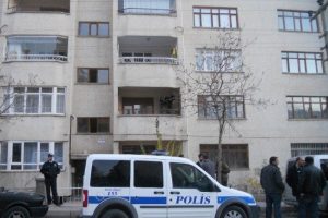 Bunalıma giren 16 yaşındaki kız intihar etti