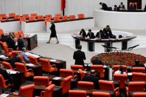 Demokratikleşme Paketi Meclis'e sunuldu