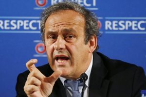 552202-platini-den-blatter-e-istifa-cagrisi-5567196f84d5f.jpg