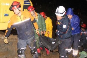 Rize'de heyelan: 2 ölü