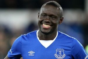 Oumar Niasse bunalımdan çıktı!
