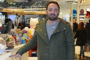 Önder Açıkbaş kışlık alışveriş yaptı