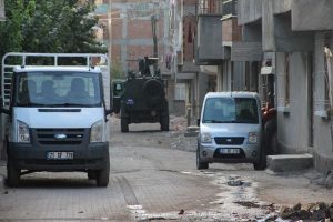Diyarbakır'da DEAŞ operasyonu: 18 gözaltı