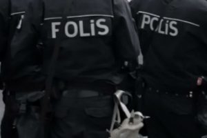 Adliyeye sevk edilen 26 polis'ten 19'u tutuklandı