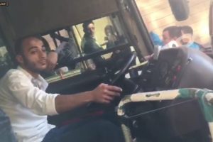 Bursa'da vatandaşlardan kendini otobüse kilitleyen şoför açıklaması