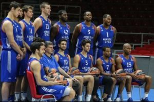 Anadolu Efes, Yunanistan deplasmanında