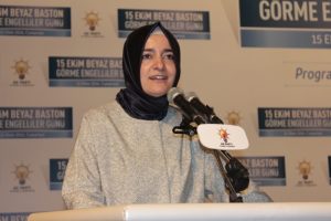 ''Türk kadını adam gibi ölmesini çok iyi bilir''