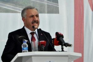 Bakan Arslan, KKTC'de Ercan Havalimanı ek terminalinin temel atma törenine katıldı