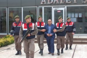 Balıkesir'de bir şahıs annesinin boğazını keserek öldürdü