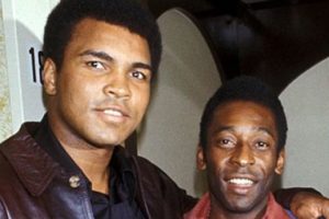 Muhammed Ali ve Pele'nin eşyaları müzayedede satılacak