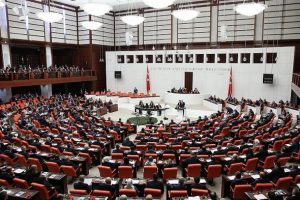 Eğitim alanını düzenleyen tasarının 20 maddesi kabul edildi