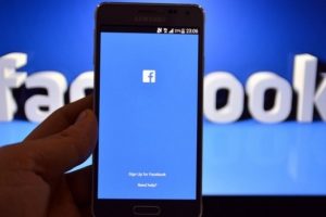 Facebook'tan o uygulamaya yasak!