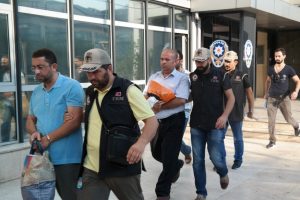 Bursa'da FETÖ'den tutuklanan 4 avukat iddiaları reddetti