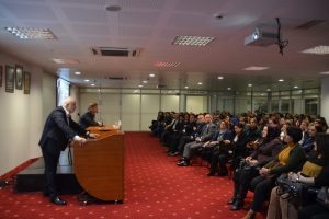 Bursa'da 'Şizofreni ve aşk' konferansı