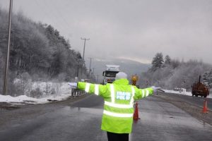 Bolu Dağı'nda kar lastiği uygulaması